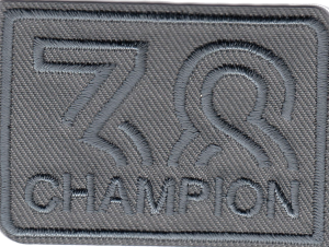 Našitek - 38 champion (siv)